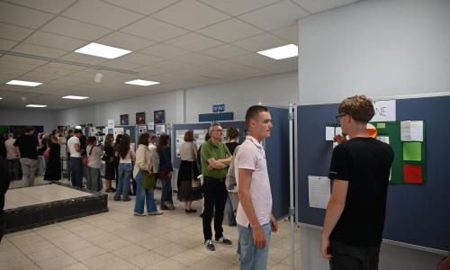 Darstellung der Projektkursergebnisse im Lichthof