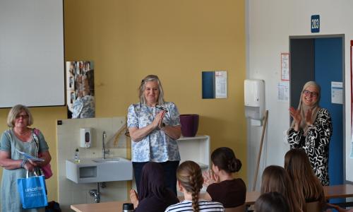 Vergabe des Unicef-Zertifikats über die Spendensumme